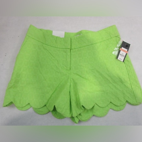 NWT Crown and Ivy yellow green shorts - Picture 1 of 5
